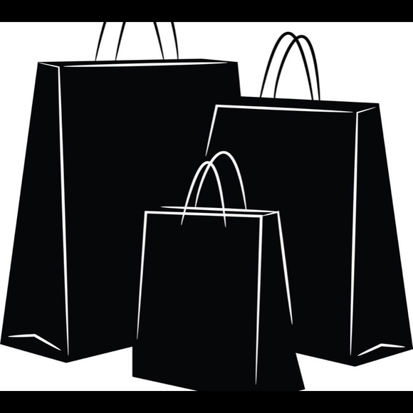 Meet your Posher, Nicole - Picture 1 of 1